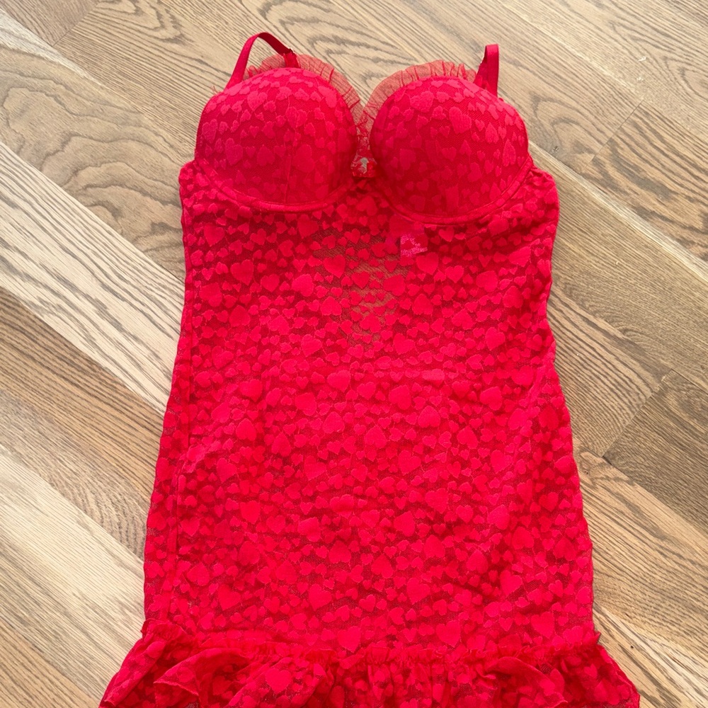 Victoria's Secret Valentines Day Red Heart Lace Chemise